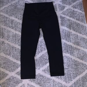 lulu lemon cropped leggings